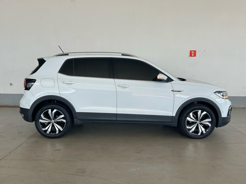 volkswagen t-cross 1.4 250 tsi total flex highline automatico 1.3 4p 2021