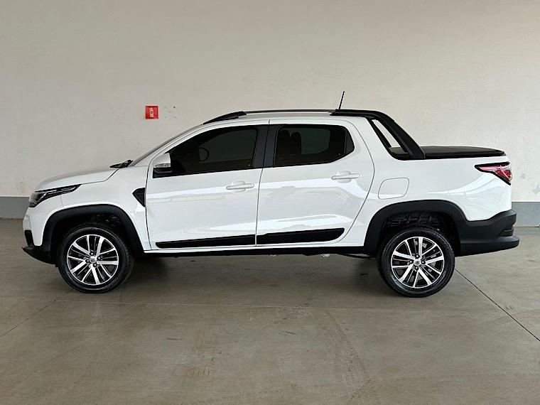 fiat strada 1.3 firefly flex volcano cd cvt 4p automatico 2023