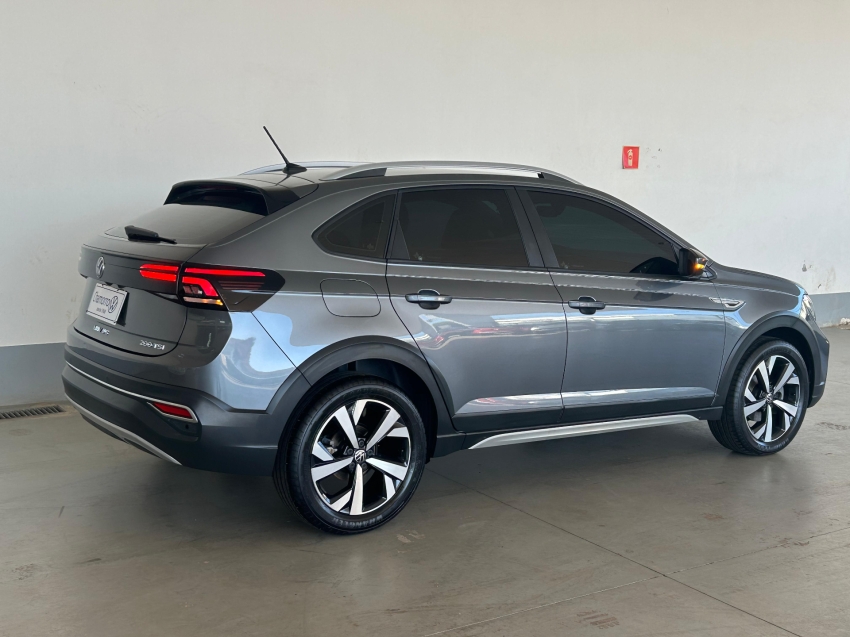 volkswagen nivus 1.0 200 tsi total flex highline automatico 4p 2023