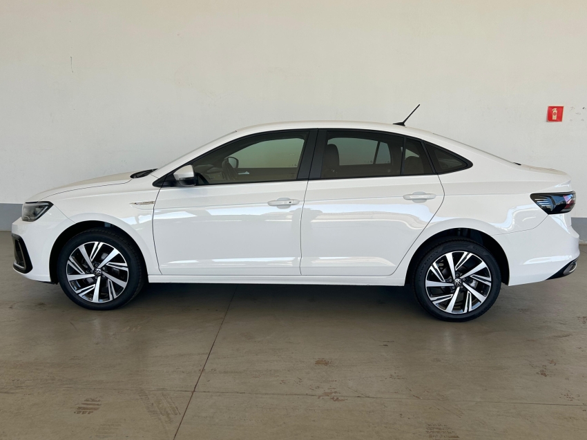 volkswagen virtus 1.0 200 tsi highline automatico flex 4p 2024