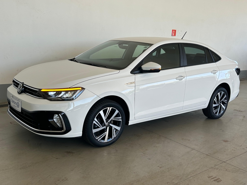 volkswagen virtus 1.0 200 tsi highline automatico flex 4p 2024
