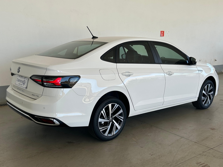volkswagen virtus 1.0 200 tsi highline automatico flex 4p 2024