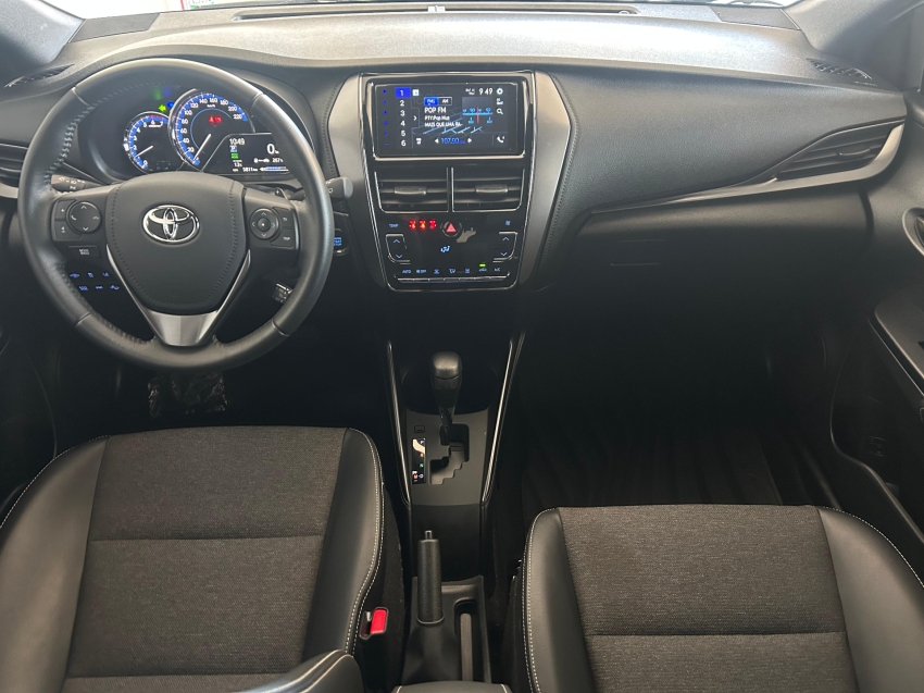 toyota yaris 1.5 16v flex xs multidrive 4p automatico 2025