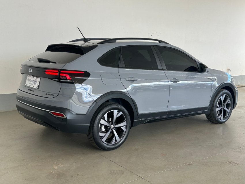 volkswagen nivus 1.0 200 tsi total flex highline automatico 4p 2023
