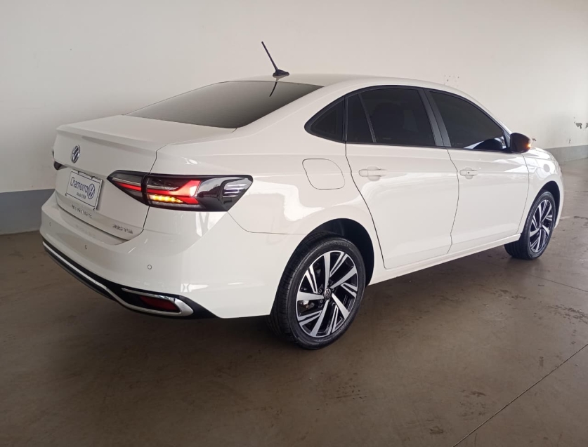 volkswagen virtus 1.0 200 tsi highline automatico flex 4p 2024