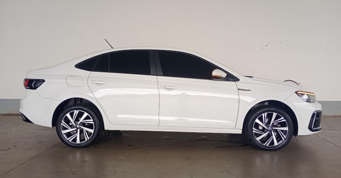 volkswagen virtus 1.0 200 tsi highline automatico flex 4p 2024