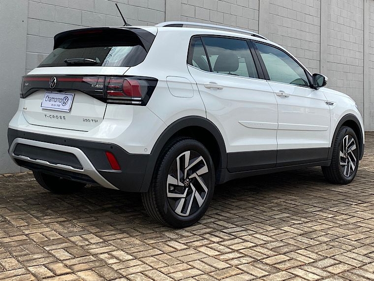volkswagen t-cross 1.4 250 tsi total flex highline automatico 1.3 4p 20256