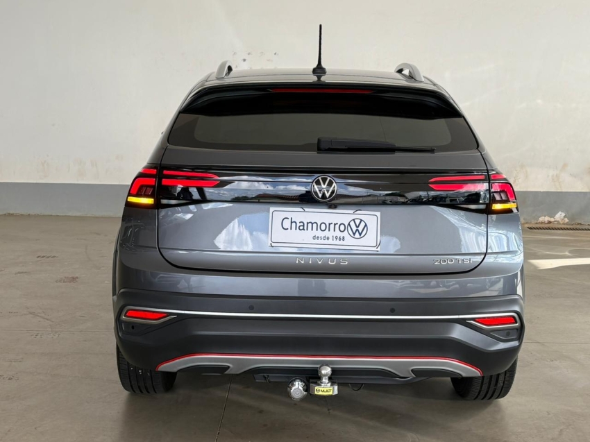 volkswagen nivus 1.0 200 tsi total flex highline automatico 4p 20215