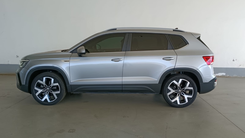 volkswagen taos 1.4 250 tsi total flex highline automatico 1.3 4p 20243