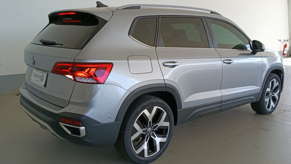 volkswagen taos 1.4 250 tsi total flex highline automatico 1.3 4p 20246