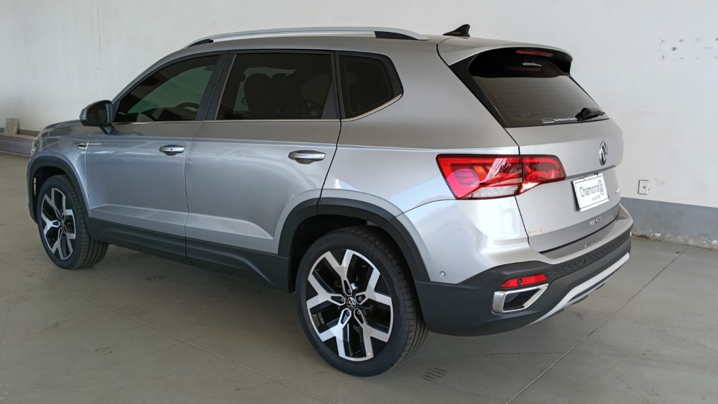 volkswagen taos 1.4 250 tsi total flex highline automatico 1.3 4p 20244