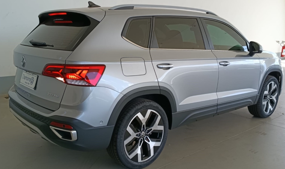 volkswagen taos 1.4 250 tsi total flex highline automatico 1.3 4p 20246