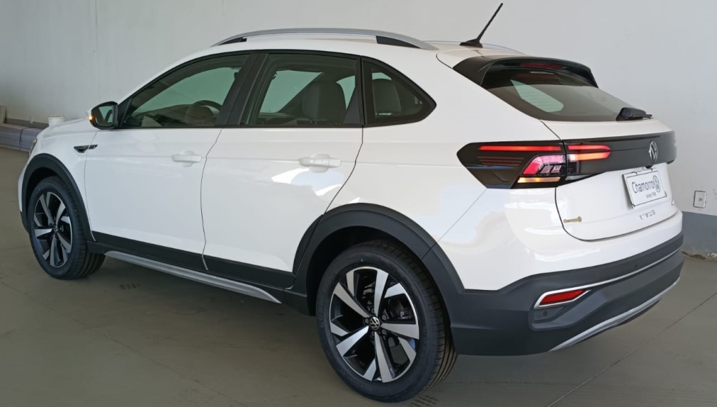 volkswagen nivus 1.0 200 tsi total flex highline automatico 4p 20234