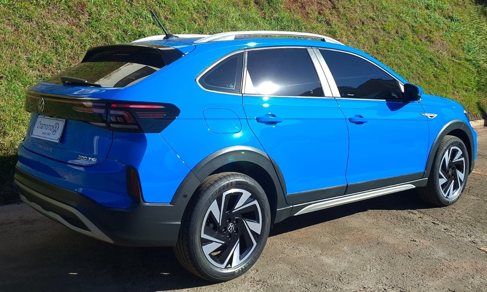 volkswagen nivus 1.0 200 tsi total flex highline automatico 4p 20256