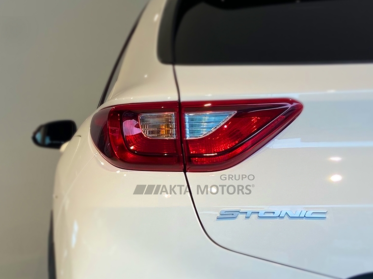 kia stonic 1.0 tgdi mhev sx automatico hibrido 4p 2025