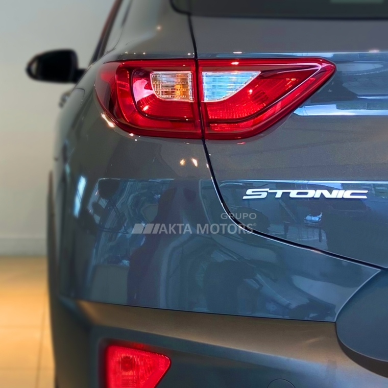 kia stonic 1.0 tgdi mhev sx automatico hibrido 4p 2025