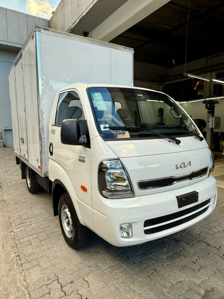 kia bongo 2.5 td diesel std cs 4x4 manual 2p 2026 kia bongo 2.5 td diesel std cs 4x4 manual 2p 2026