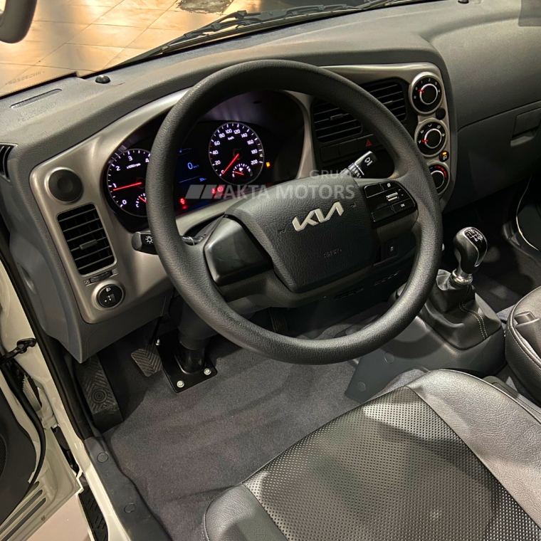 kia bongo 2.5 td diesel std cs 4x4 manual 2p 2026