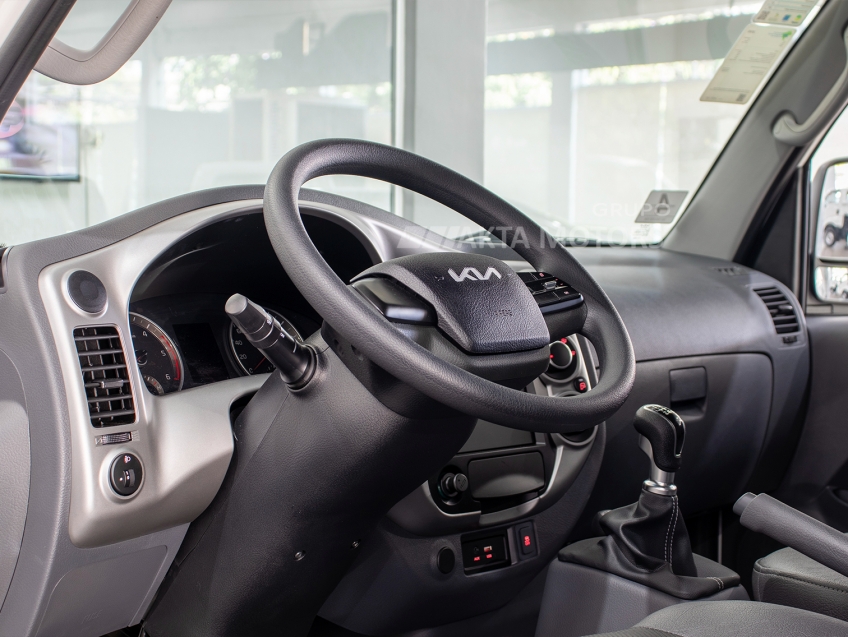 kia bongo 2.5 td diesel std cs 4x4 manual 2p 2026