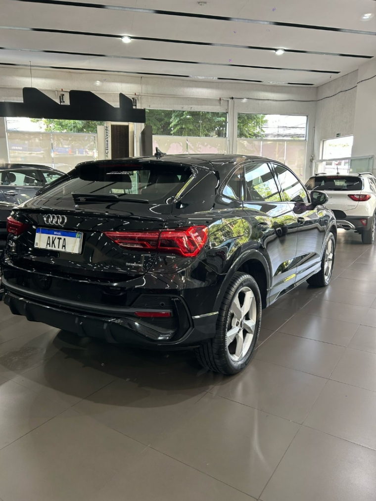 audi q3 2.0 40 tfsi gasolina performance black quattro tiptronic flex 4p automatico 2023