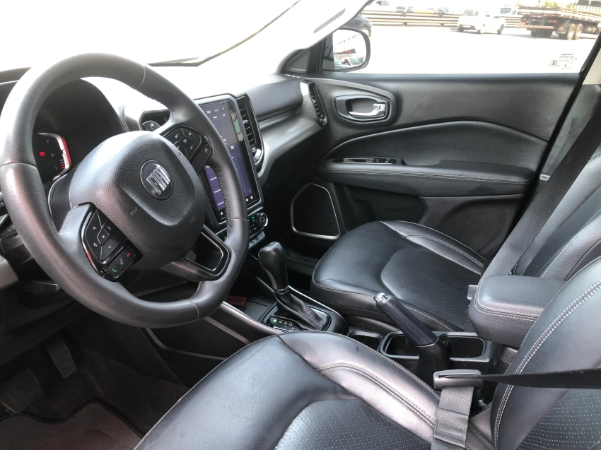 fiat toro 2.0 16v turbo diesel volcano 4wd at9 4p automatico 2022