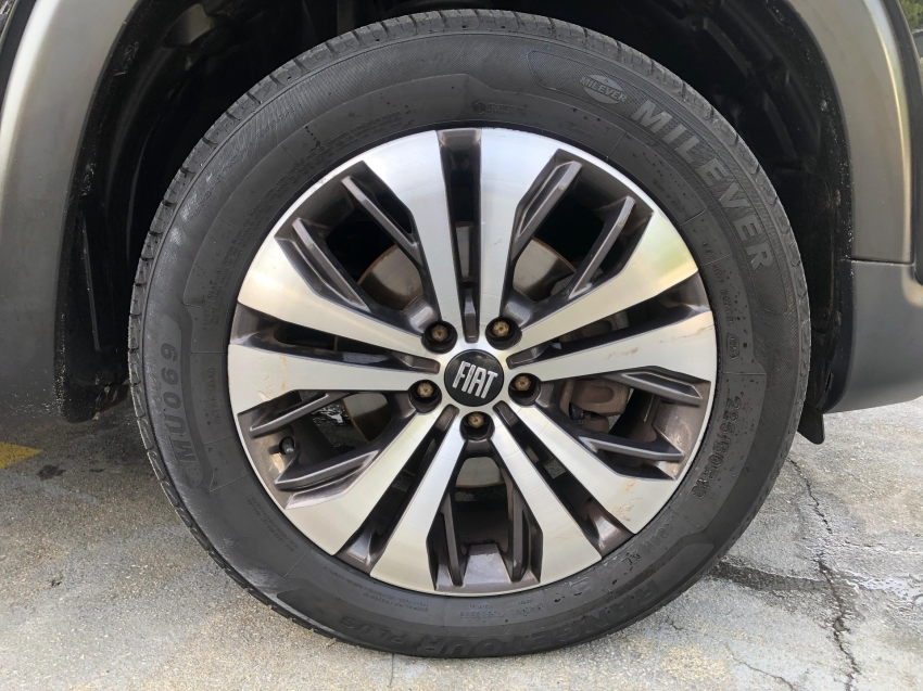 fiat toro 2.0 16v turbo diesel volcano 4wd at9 4p automatico 2022