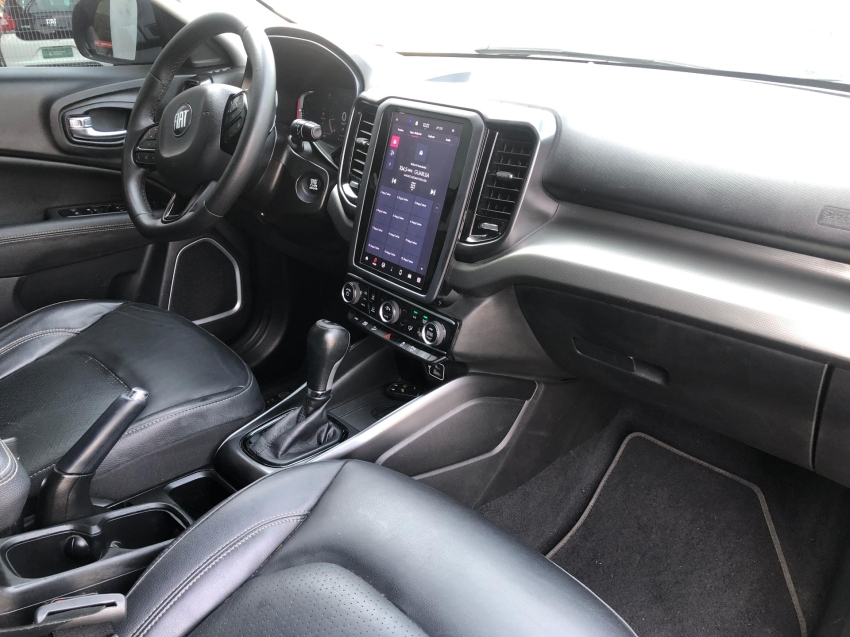 fiat toro 2.0 16v turbo diesel volcano 4wd at9 4p automatico 2022