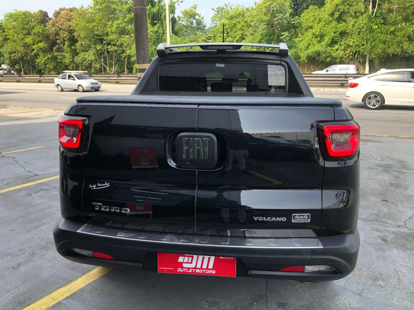 fiat toro 2.0 16v turbo diesel volcano 4wd at9 4p automatico 2022