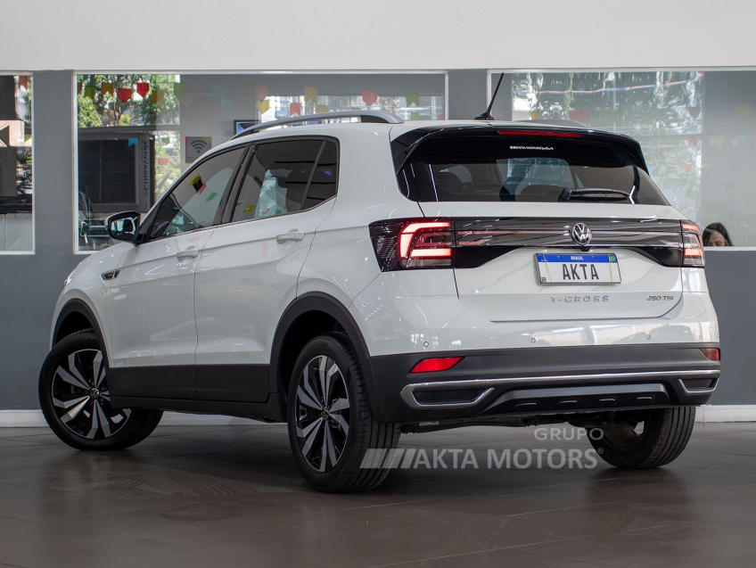 volkswagen t-cross 1.4 250 tsi total flex highline automatico 4p 2024