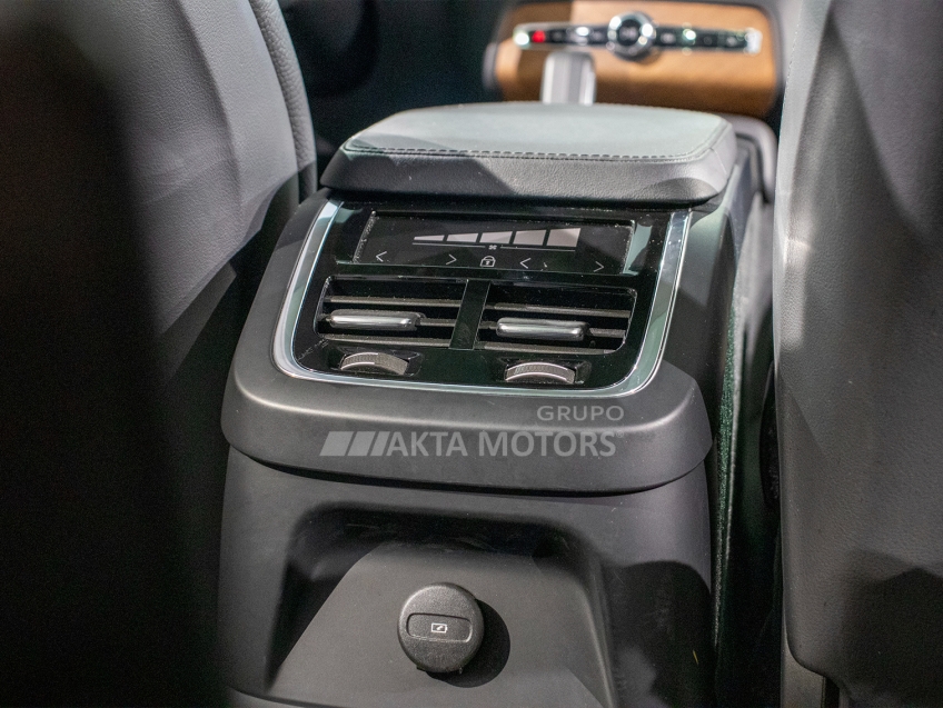 volvo xc90 2.0 t8 recharge plus awd geartronic hibrido 4p automatico 2023