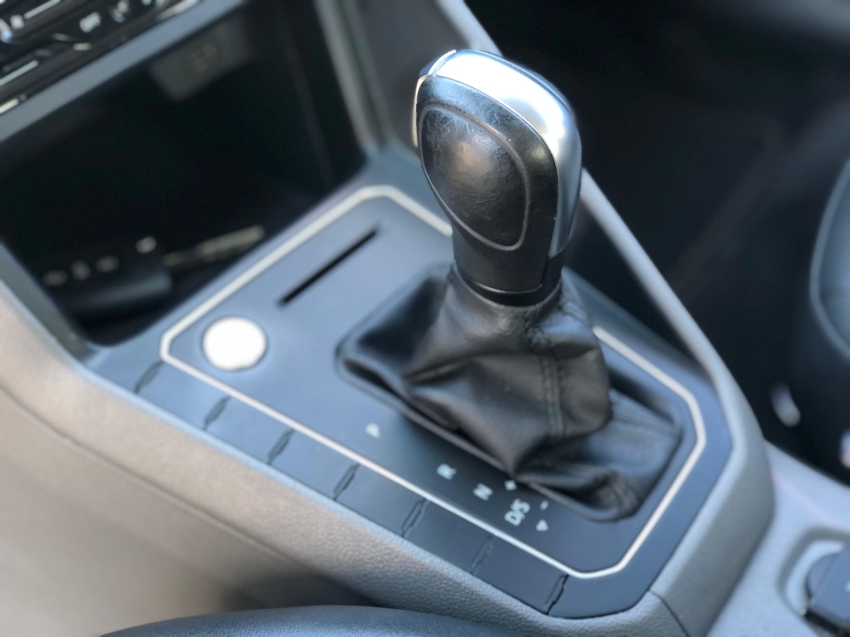 volkswagen virtus 1.0 200 tsi highline automatico flex 4p 2022