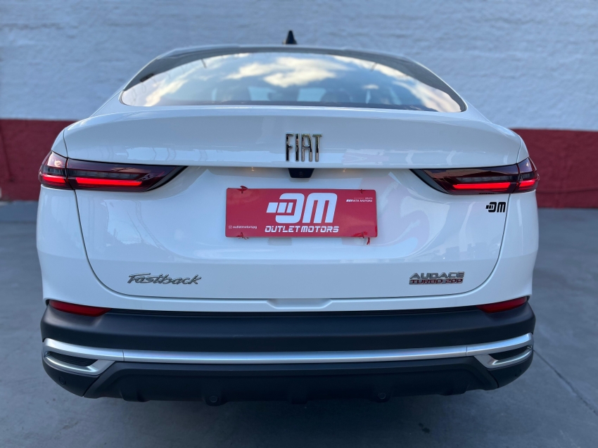 fiat fastback 1.0 turbo 200 flex audace cvt 4p automatico 2025