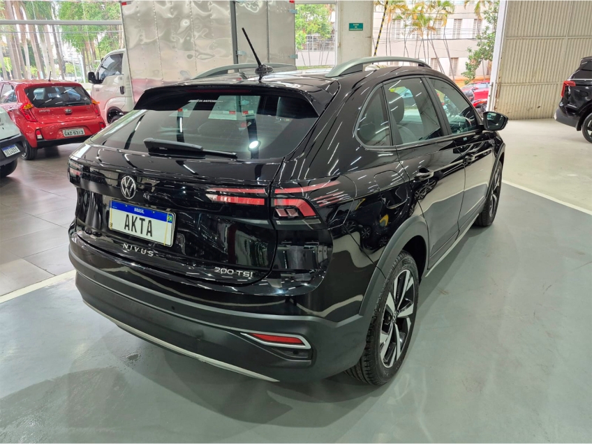 volkswagen nivus 1.0 200 tsi total flex highline automatico 4p 2024