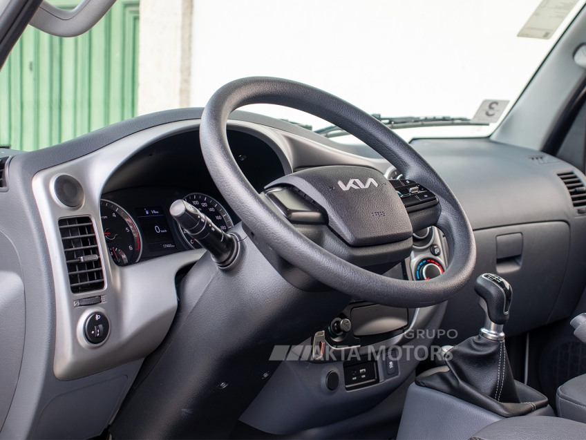 kia bongo 2.5 td diesel std cs 4x4 manual 2p 2025