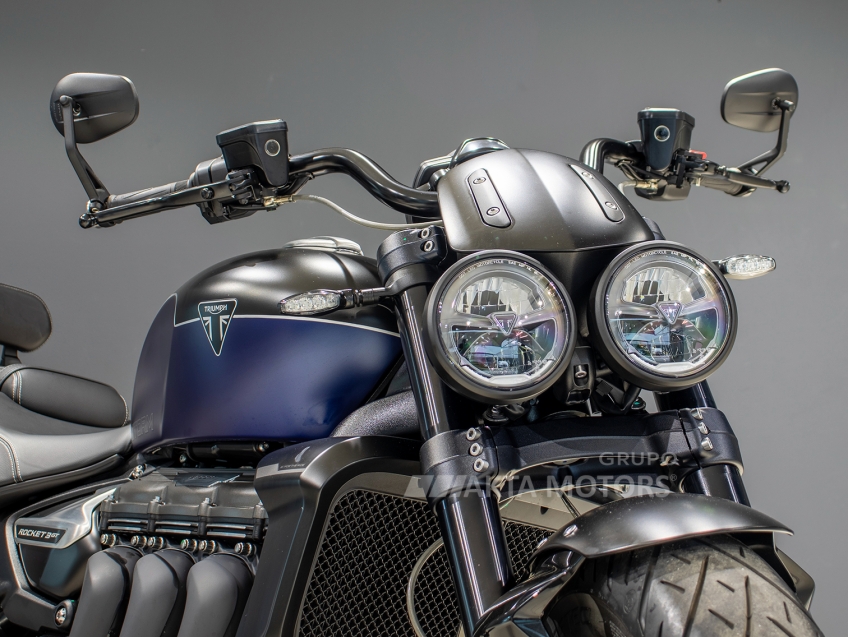 triumph rocket iii storm gt 2300 gasolina manual 2025