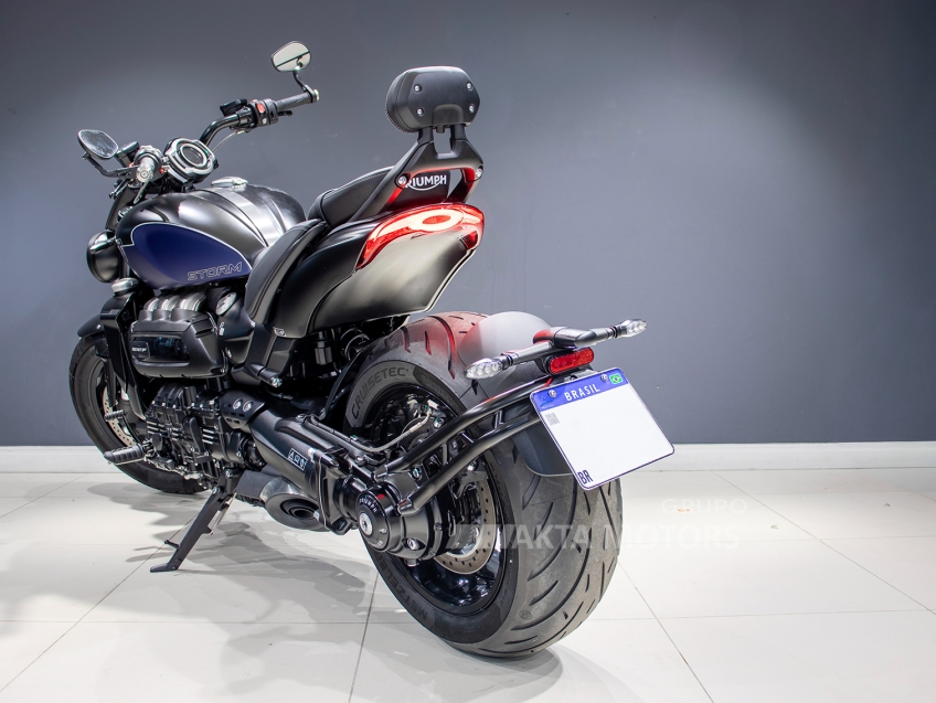 triumph rocket iii storm gt 2300 gasolina manual 2025