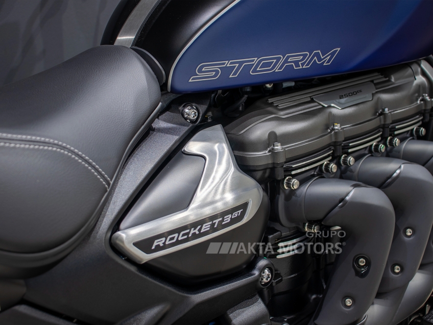 triumph rocket iii storm gt 2300 gasolina manual 2025