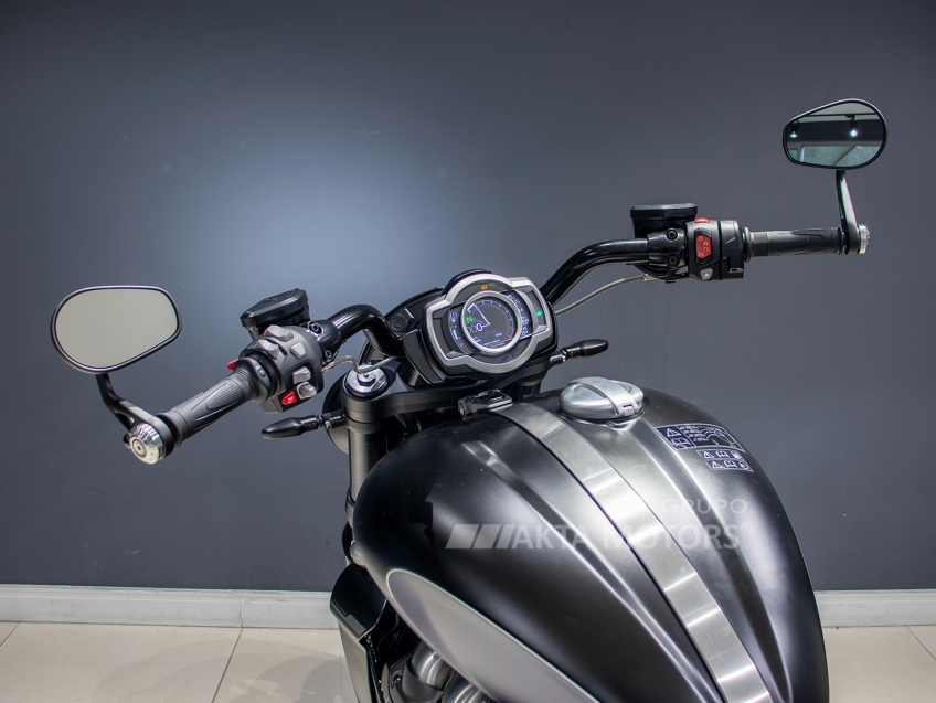 triumph rocket iii storm gt 2300 gasolina manual 2025