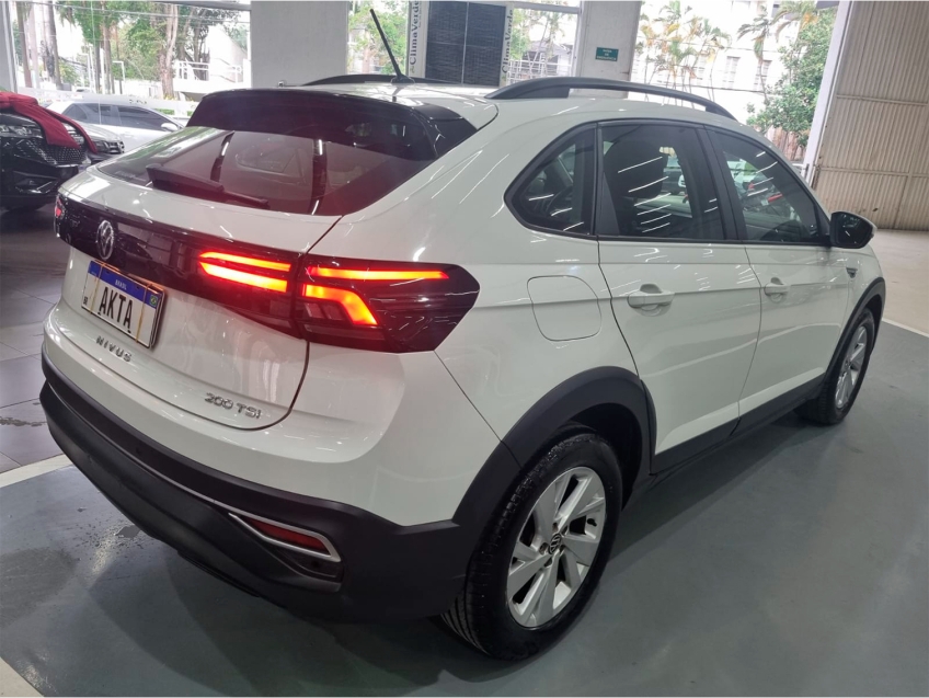 volkswagen nivus 1.0 200 tsi total flex comfortline automatico 4p 2024