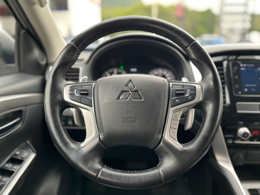 pajero sport hpe 2022