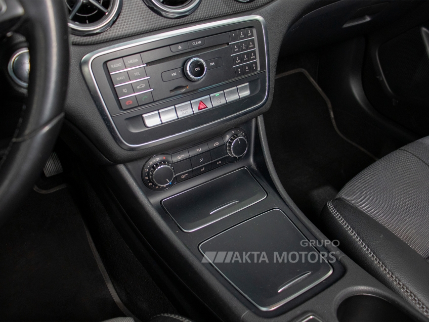 mercedes-benz gla 200 1.6 cgi flex style 7g-dct 4p automatico 20189 mercedes-benz gla 200 1.6 cgi flex style 7g-dct 4p automatico 20189