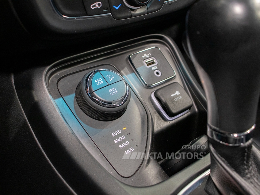 jeep compass 2.0 16v diesel longitude 4x4 automatico 4p 20219 jeep compass 2.0 16v diesel longitude 4x4 automatico 4p 20219