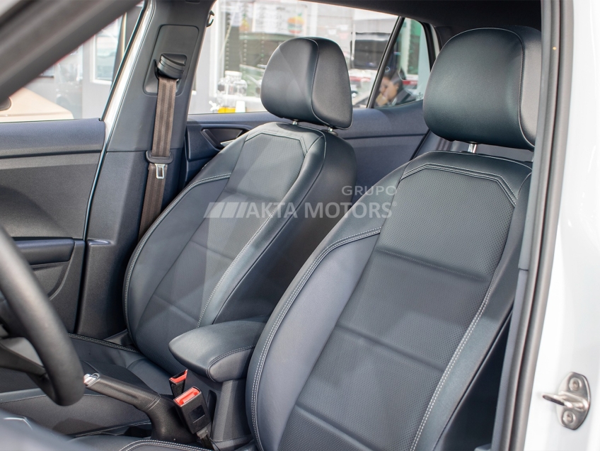 volkswagen t-cross 1.4 250 tsi total flex highline automatico 4p 202410