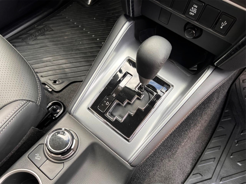mitsubishi l200 triton 2.4 16v turbo diesel sport outdoor plus cd 4p 4x4 automatico manual 2025