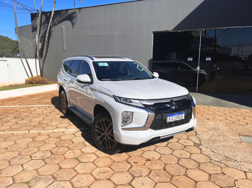 mitsubishi pajero sport 2.4 16v mivec turbo diesel legend awd automatico 4p manual 2024 mitsubishi pajero sport 2.4 16v mivec turbo diesel legend awd automatico 4p manual 2024