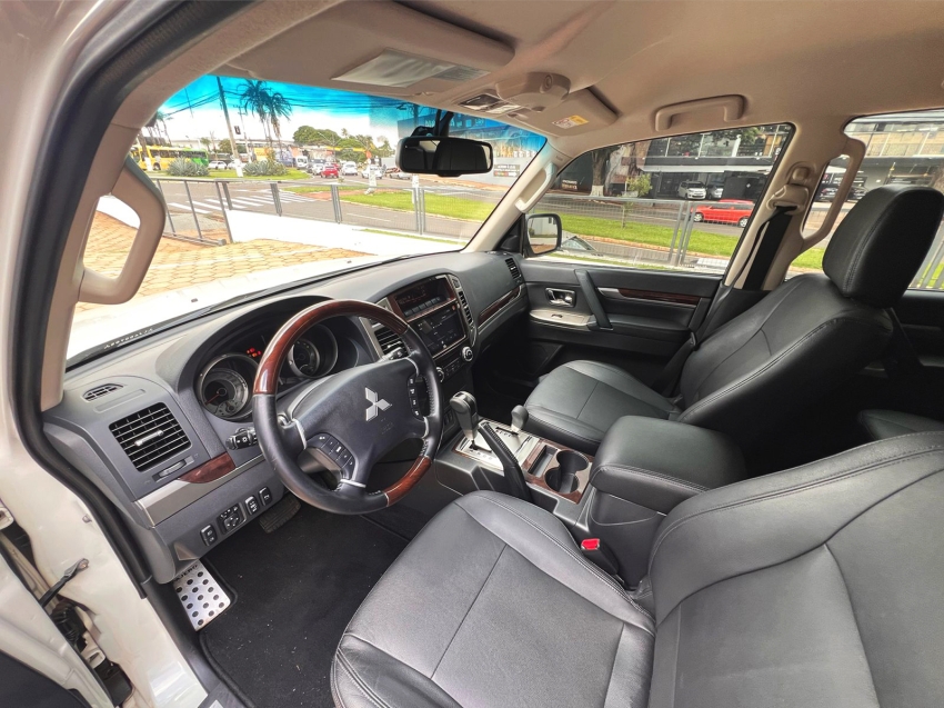 mitsubishi pajero full 3.2 hpe 4x4 16v turbo intercooler diesel 4p automatico manual 2020