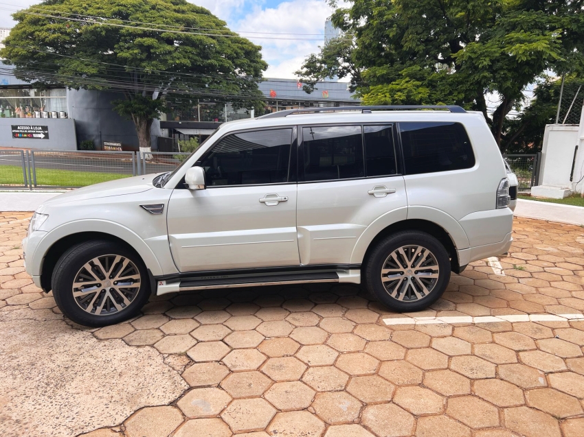 mitsubishi pajero full 3.2 hpe 4x4 16v turbo intercooler diesel 4p automatico manual 2020