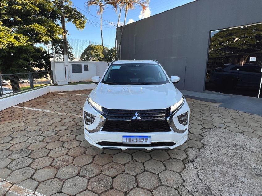 mitsubishi eclipse cross 1.5 mivec turbo gasolina hpe cvt 4p manual 2026