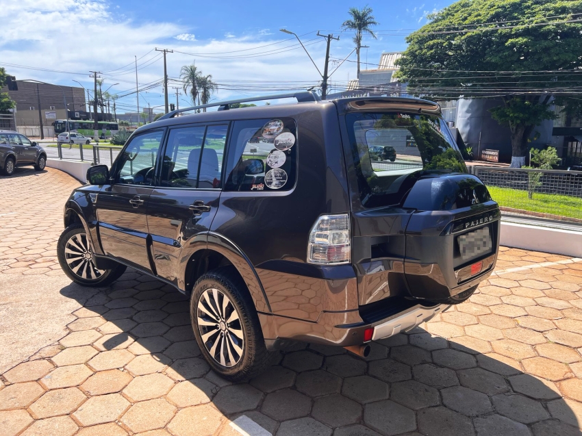 mitsubishi pajero full 3.2 hpe 4x4 16v turbo intercooler diesel 4p automatico manual 2019