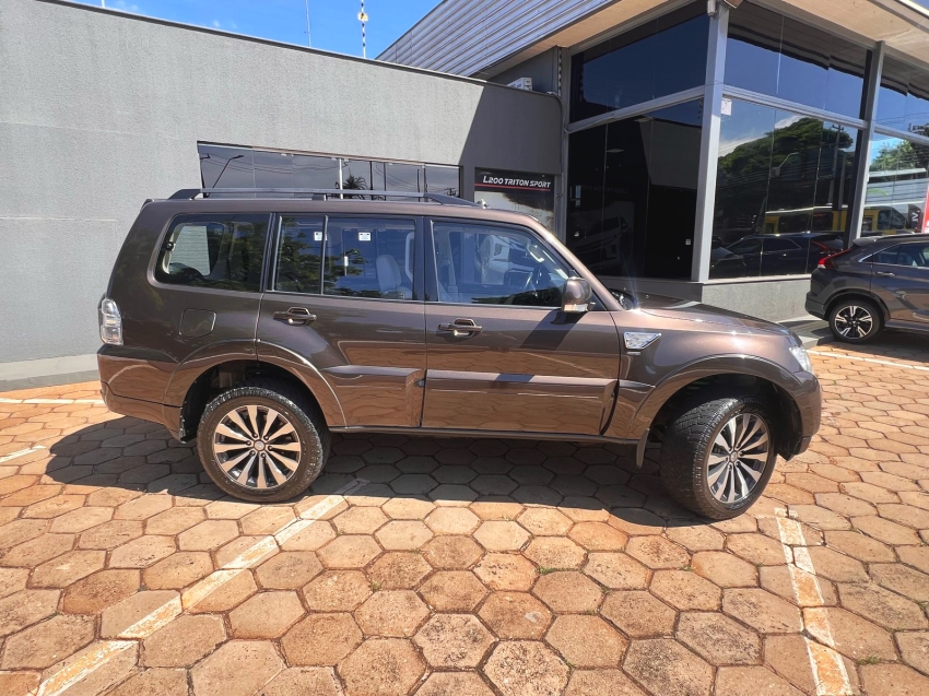 mitsubishi pajero full 3.2 hpe 4x4 16v turbo intercooler diesel 4p automatico manual 2019